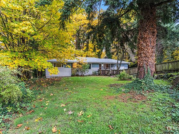 3rd image of 11246 Glendale Way S