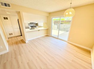 266 E Via Escuela Unit B, Palm Springs, CA 92262