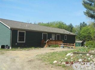 2872 E Norway Lake Rd, Lapeer, MI 48446