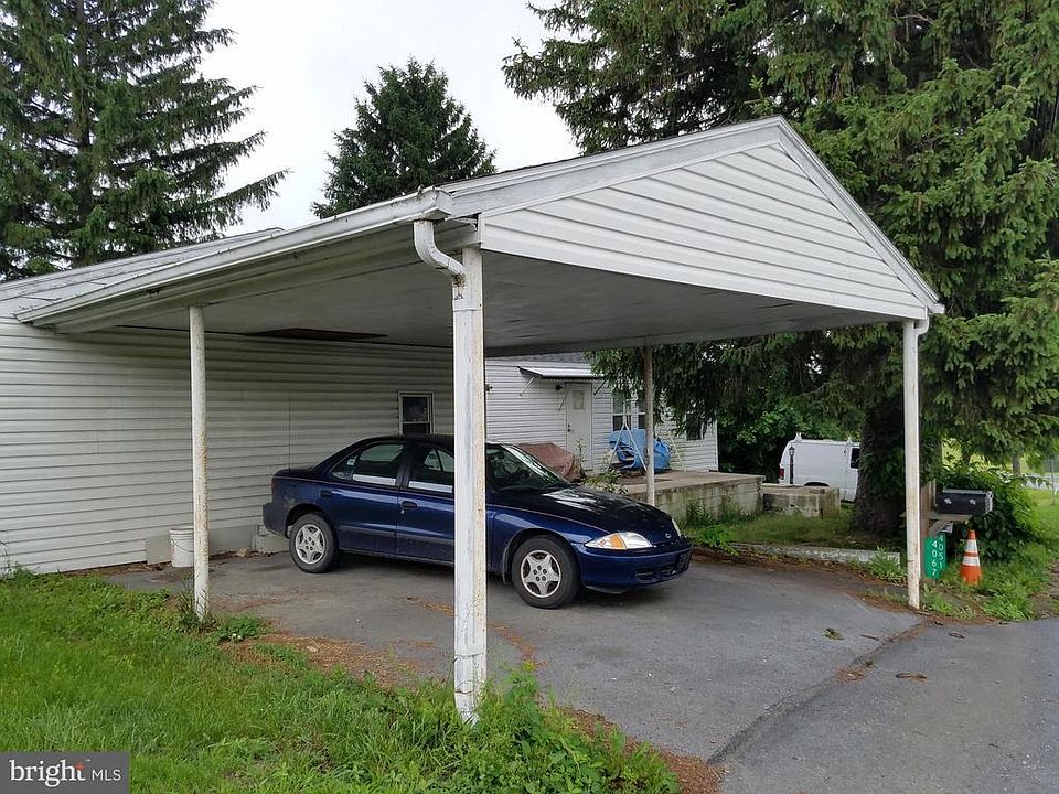 2nd image of 4051 Wayne Rd