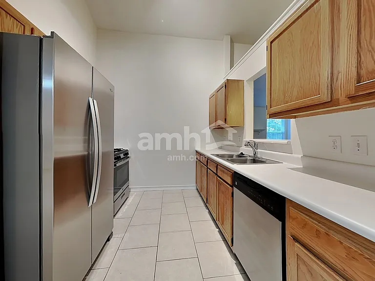 812 Perry Howard Rd — Photo 4