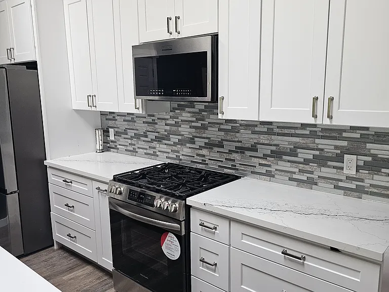 1020 151st Ave SE #1 — Photo 3