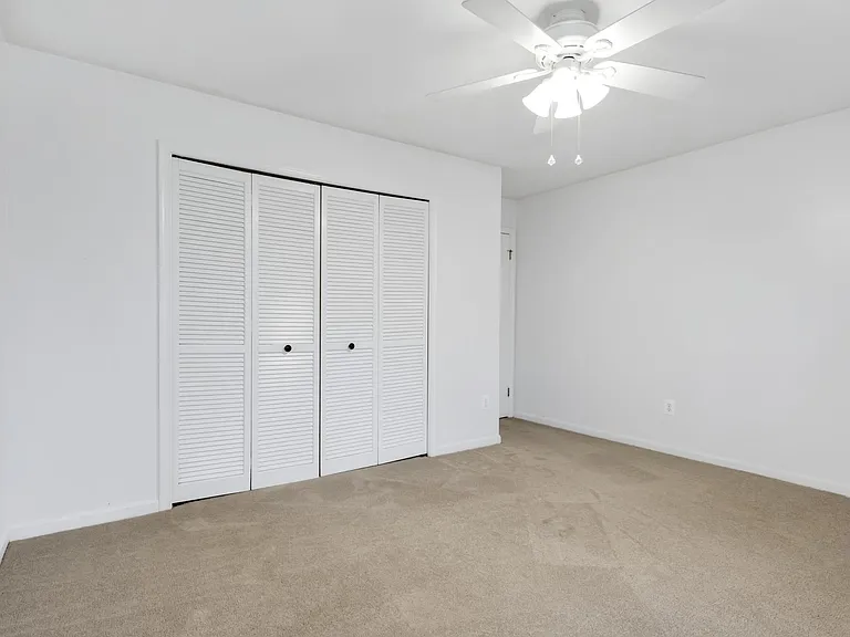 10140 Oakton Terrace Rd — Photo 15