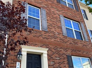 7025 Southmoor St, Hanover, MD 21076