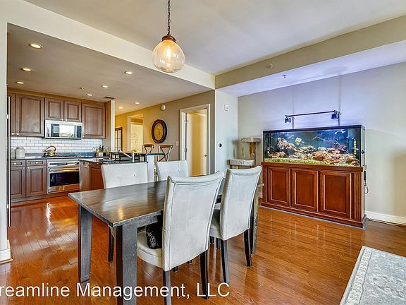 3rd image of 6820 Wisconsin Ave APT 6005