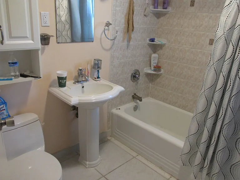 5500 Lake Lizzie Dr — Photo 3