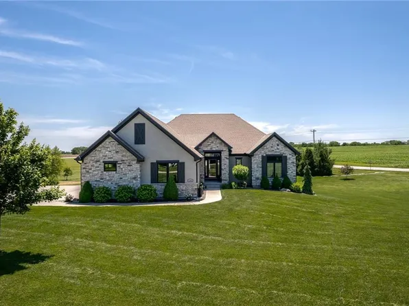 11201 Wilmar Dr, Liberty, MO 64068