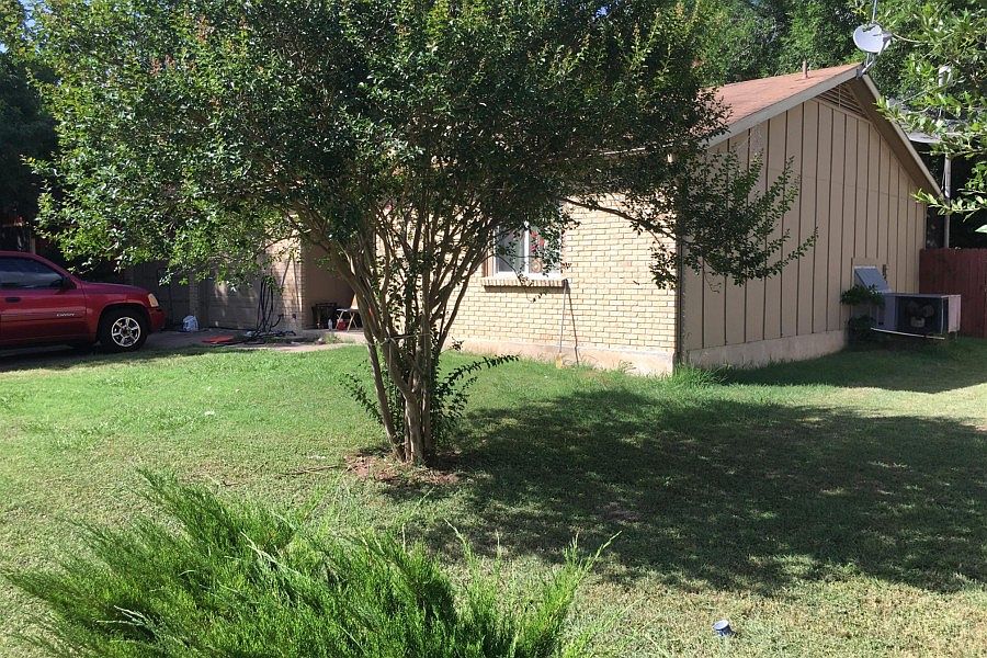 2nd image of 5813 Encinal Cv
