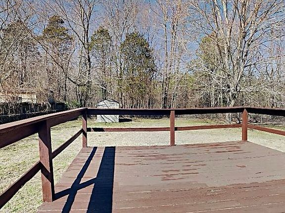 4th image of 1574 Mary Beth Ln