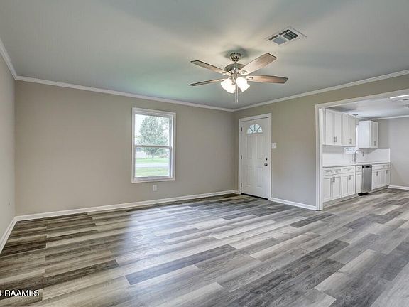 5th image of 1520 N Avenue L