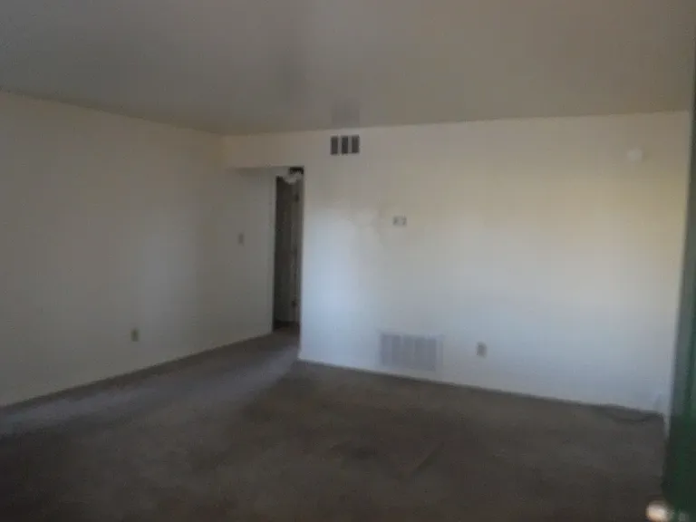 364 16th St #2 — Photo 1