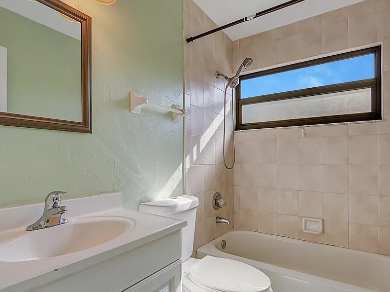 113 Sherwood Cir #25B — Photo 24