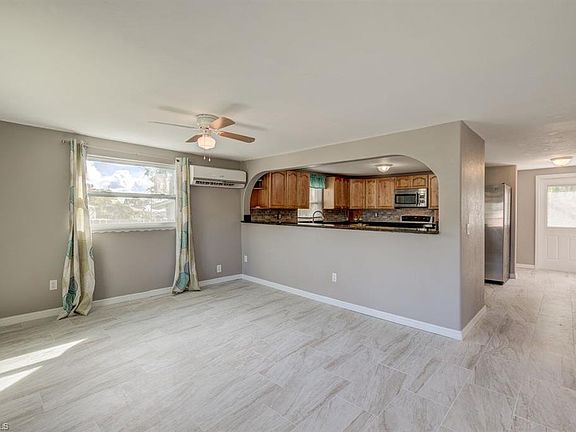 4th image of 13061 Caribbean Blvd
