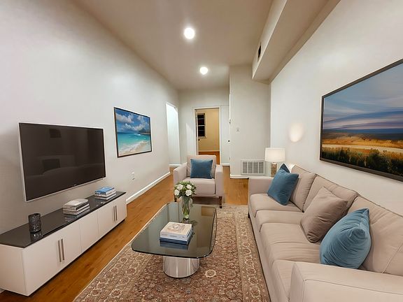3rd image of 30 Driggs Ave APT 2r