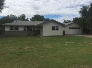 453 S Meadowhaven St, Wichita, KS 67209