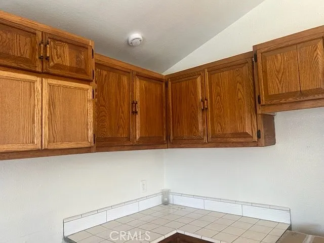 1605 Huntington St — Photo 9