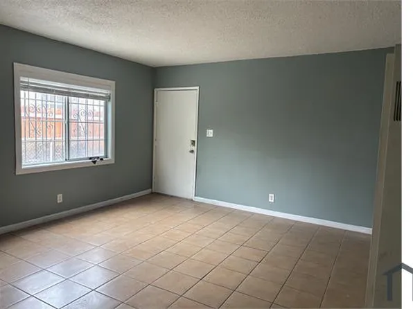 332 W 68th St APT 1, Los Angeles, CA 90003