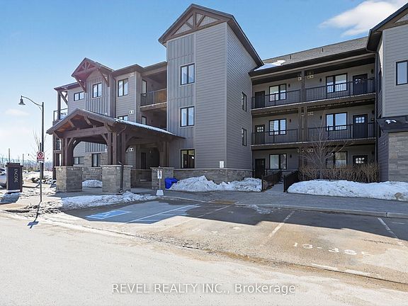 2nd image of 10 Beausoleil Ln #306