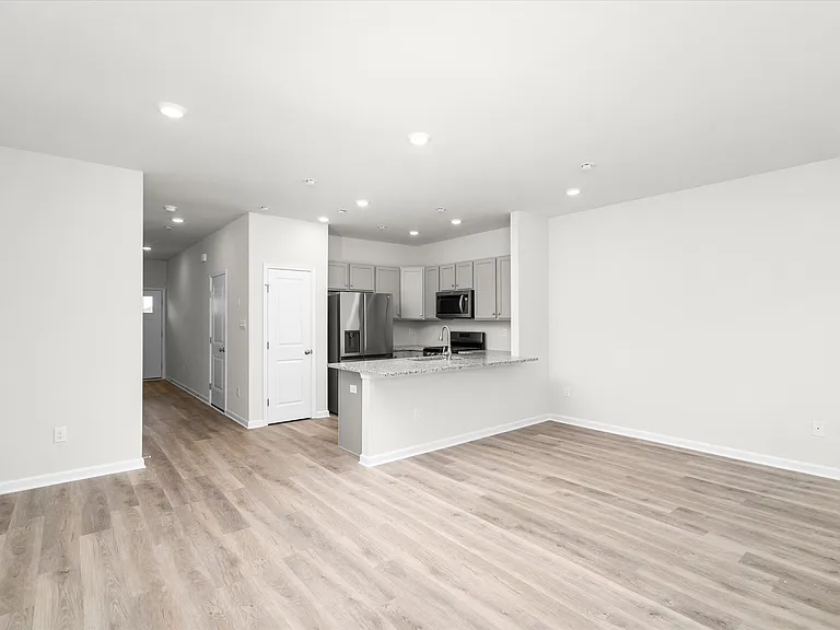 101 Alexander Way — Photo 7
