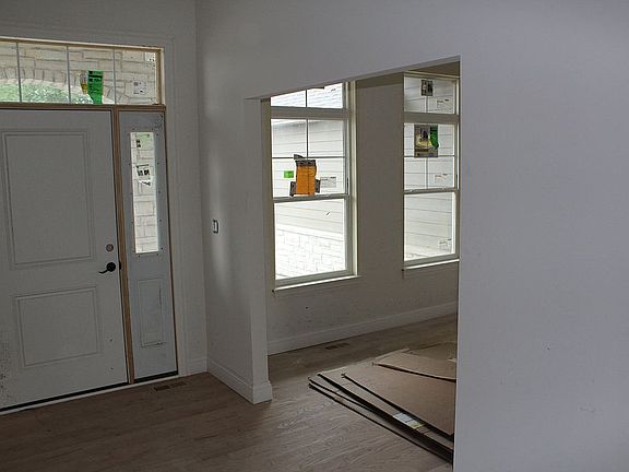 5th image of 20930 S Lakewoods Ln