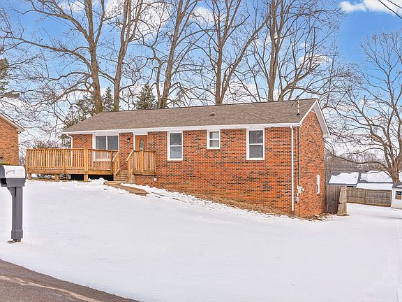 2nd image of 617 Linda Ln