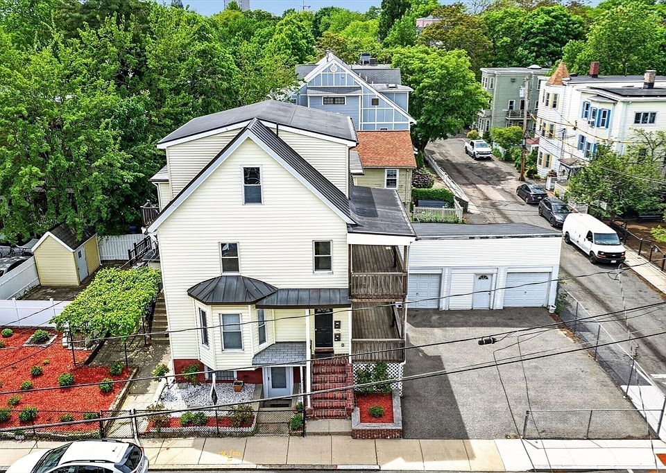 1st image of 29 Hanson St #2
