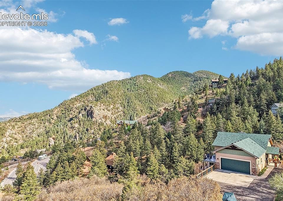 1st image of 858 Oak Ridge Rd