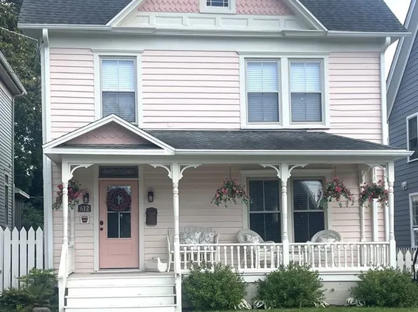 612 Tazewell Ave, Cape Charles, VA 23310