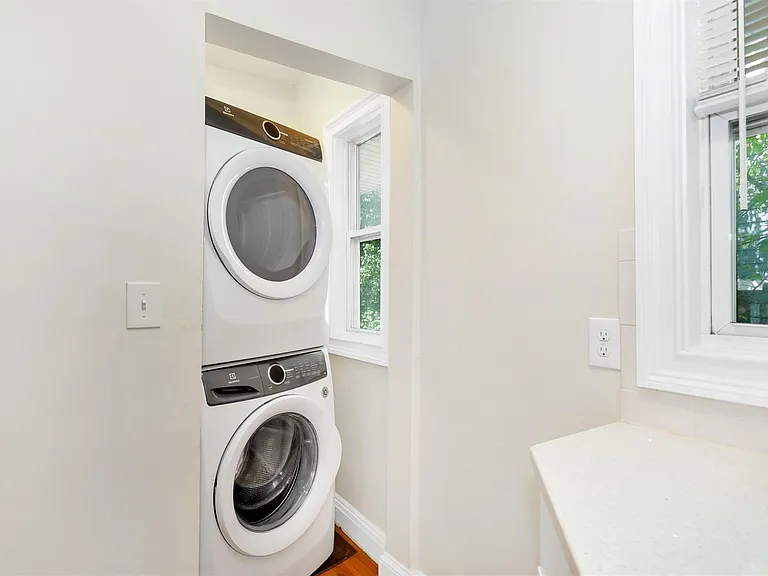 9 Winter Hill Rd — Photo 7