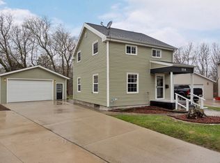 314 Union Pl, Manitowoc, WI 54220