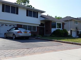 1544 Jennie Rd, Wantagh, NY 11793