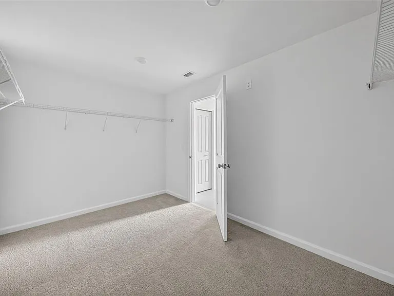 5161 Green Belt Dr — Photo 15
