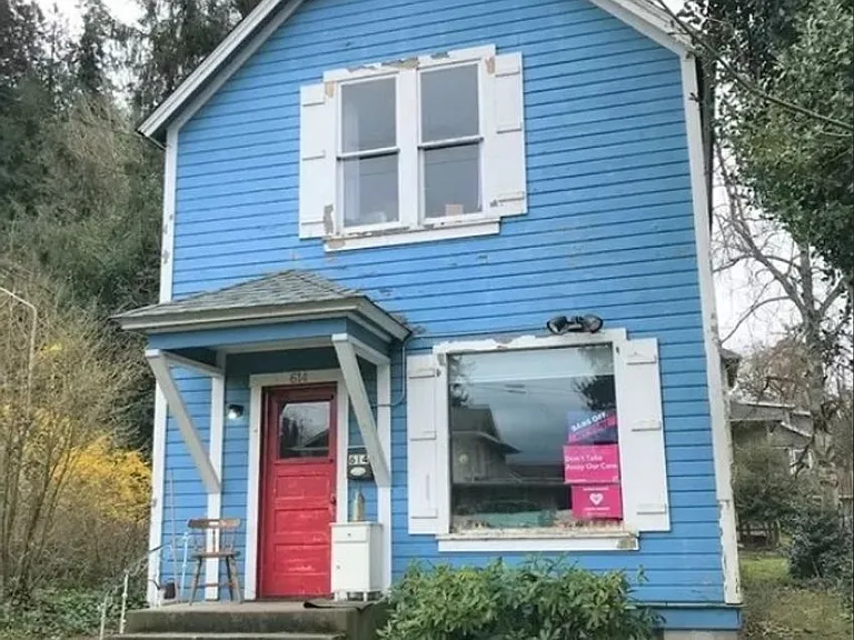 614 E Myrtle St — Photo 1