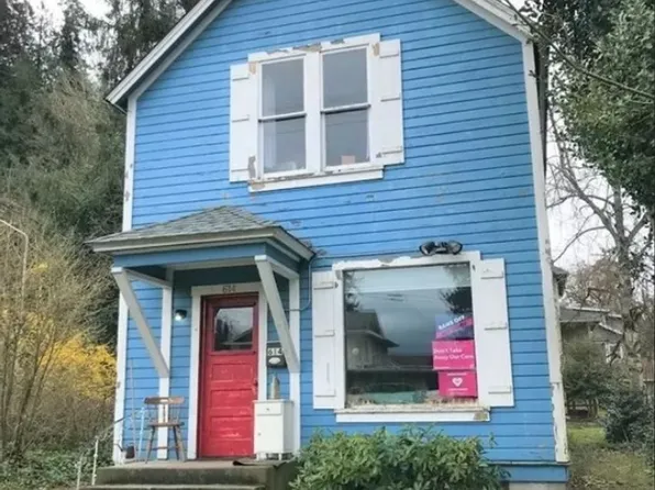 614 E Myrtle St, Bellingham, WA 98225