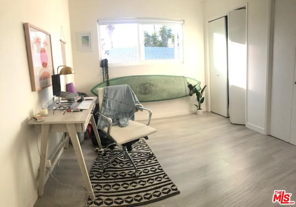 2 bed, 1.0 bath, $3,550 — Photo 3