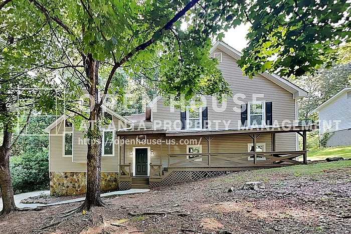3 bed, 2.0 bath, 1492 sqft, $1,900 — Photo 1