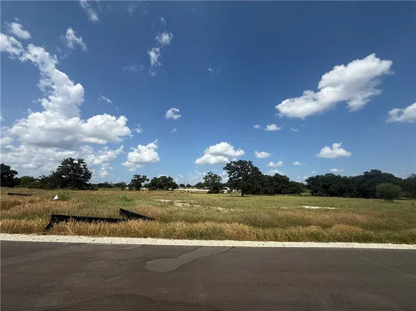 5463 Cedar Elm Dr, College Station, TX 77845