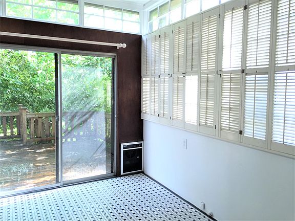 3rd image of 1865 Green St #2