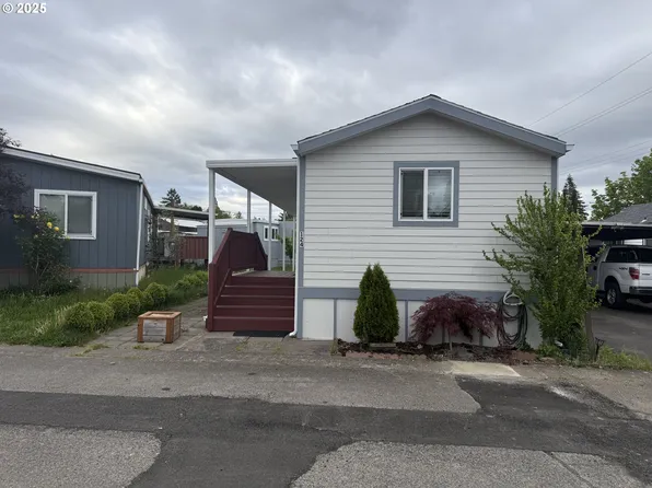 13045 SE Stark St Unit 124, Portland, OR 97233