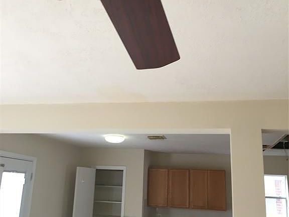 5th image of 5915 Clerkenwell Dr