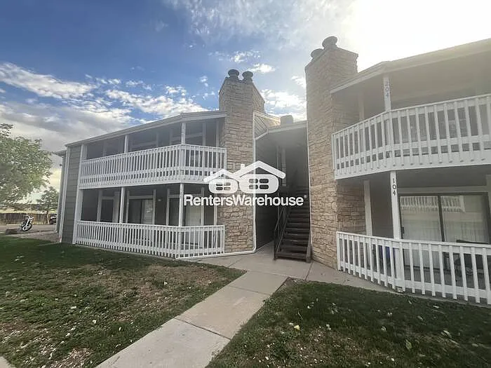 18043 E Ohio Ave #203 — Photo 1