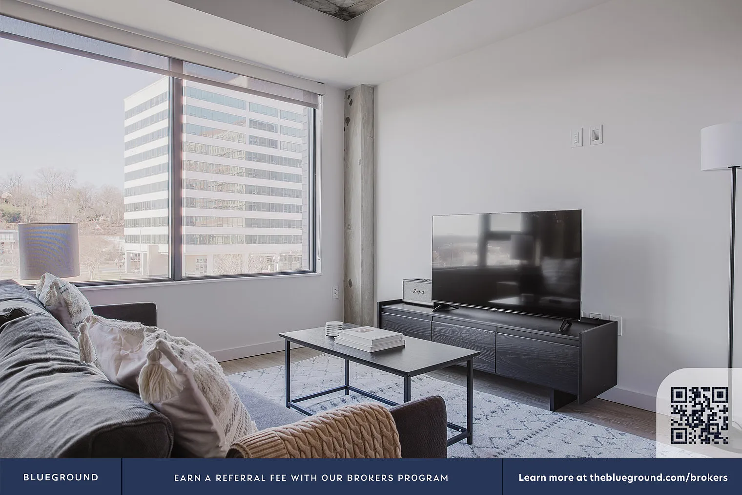 1 bed, 1.0 bath, 585 sqft, $1,670 — Photo 3