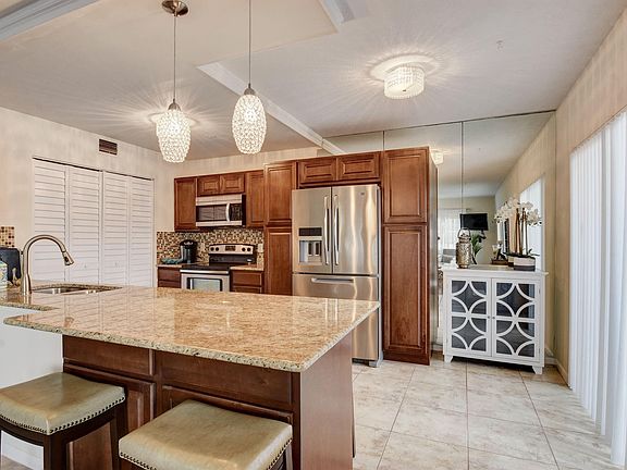 3rd image of 4201 S Ocean Blvd APT J-6