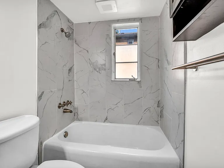 1787 Tanglewood Dr — Photo 18
