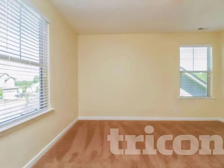 1842 Warmingfield Dr — Photo 7