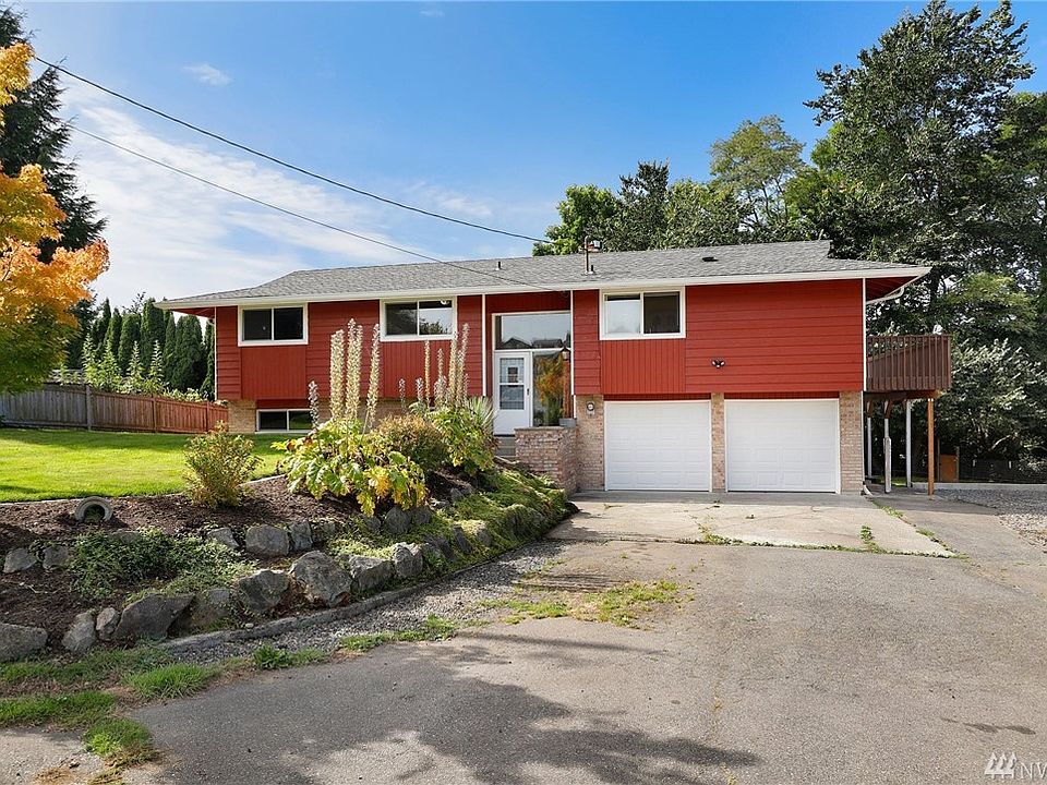 1st image of 830 74th Dr SE