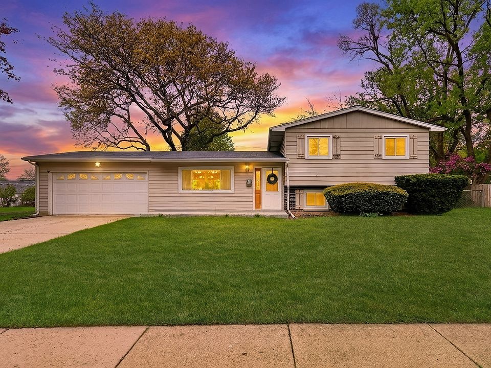 1st image of 18320 W Linda Ln