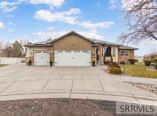 1649 Sunny Pine Way, Idaho Falls, ID 83404