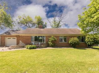 501 W Smith St, Roanoke, IL