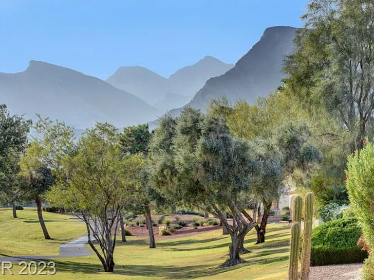 2913 Vista Butte Dr — Photo 34